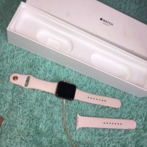 APPLE WATCH SERIES 3 (Rosegold)